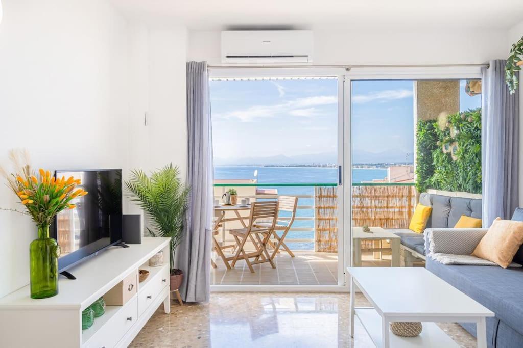 1ªlinea Mar-Piscina-Wifi-Portaventura-Luxury-Chill5 Apartment Salou Ngoại thất bức ảnh